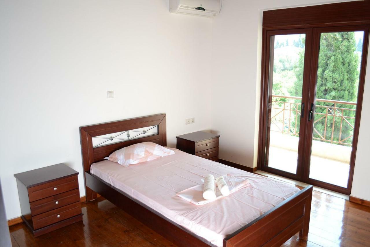 Villa Bella Loukisia Loukissia Extérieur photo